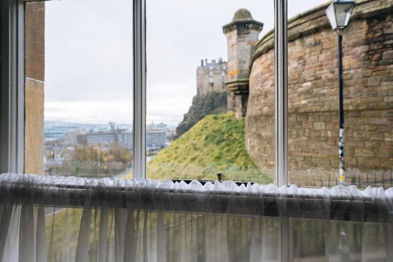 Chic 1Bd Flat - Wviews Of Edinburgh Castle! Apartment United Kingdom